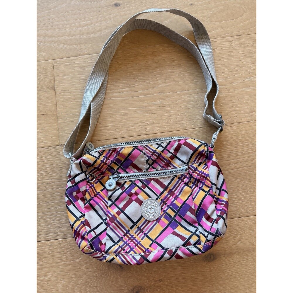 Kipling Hb6557 Wes Cream Plaid Bag Cute $89